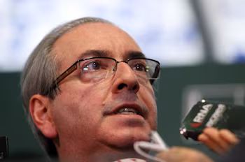 ‘Posso usar o forno?’: Ex-presidente do INSS usava código para propina de R$ 250 mil em pizzaria, diz PF na Operação Sem Desconto