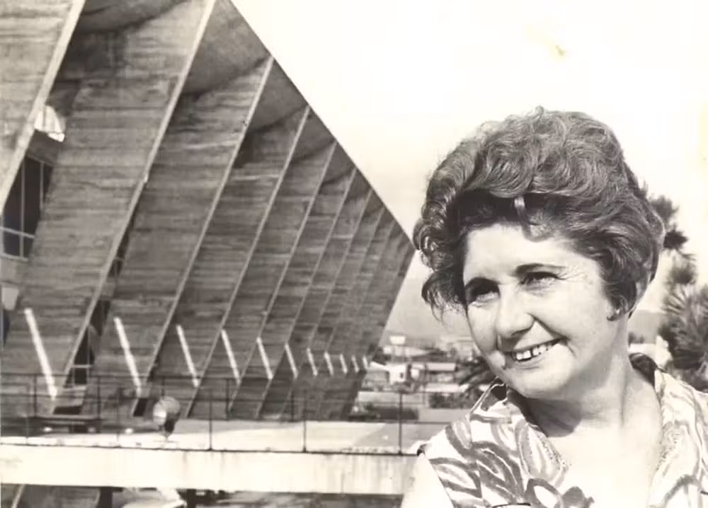Carmen Portinho: Da Luta Pelo Voto Feminino à Criação da Habitação Popular, a Pioneira que Moldou o Urbanismo e o Feminismo no Brasil