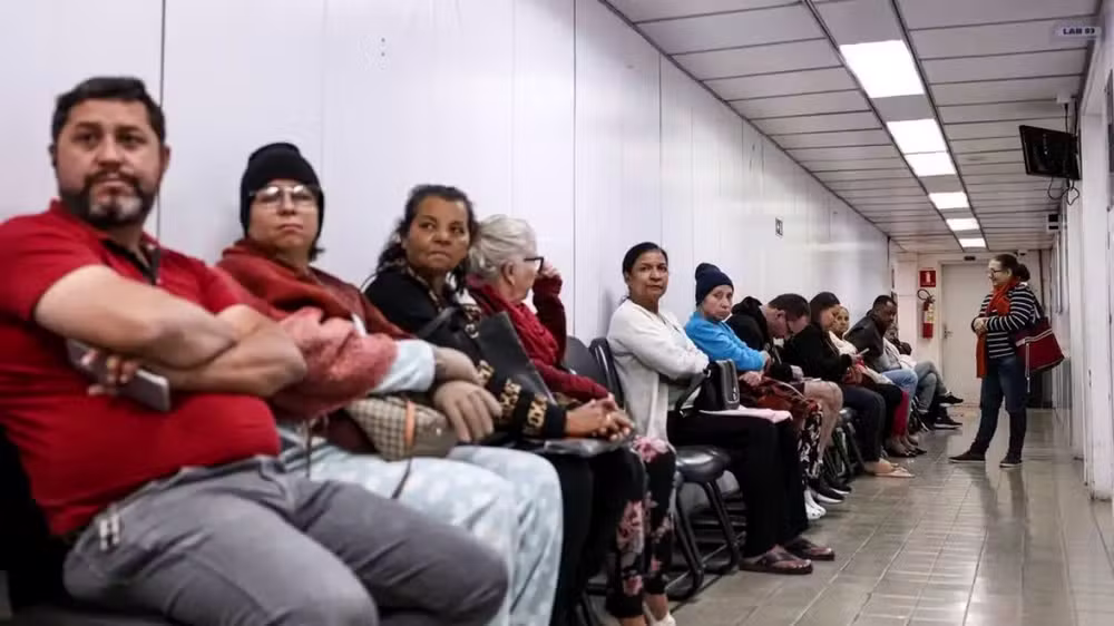 Inteligência Artificial no SUS: IA pode realmente decidir sua vez na fila? Especialistas alertam sobre desafios de propostas de candidatos